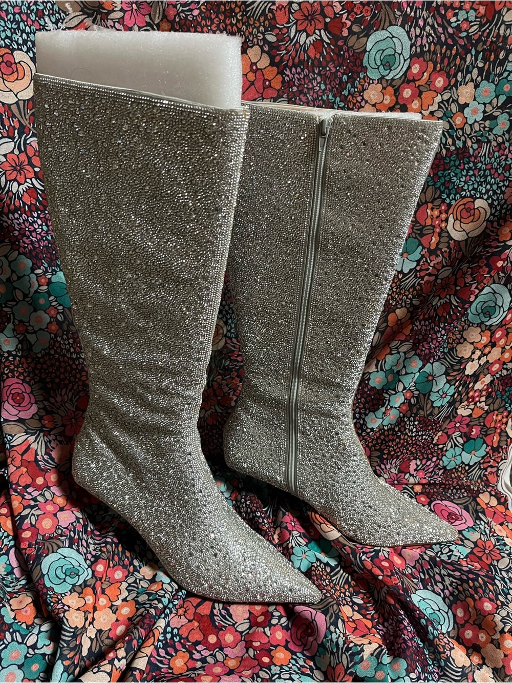 Betsey Johnson VEGAS Silver Rhinestone Knee High Boots Size 11